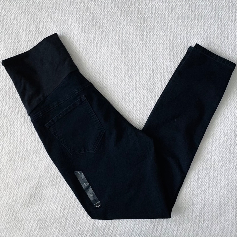 NWT Thyme Slim Fit Maternity Jeans Dark Blue Wash Size M